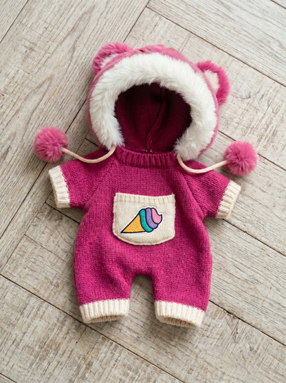 Ursulet Handmade Premium cu Hainute Personalizabile