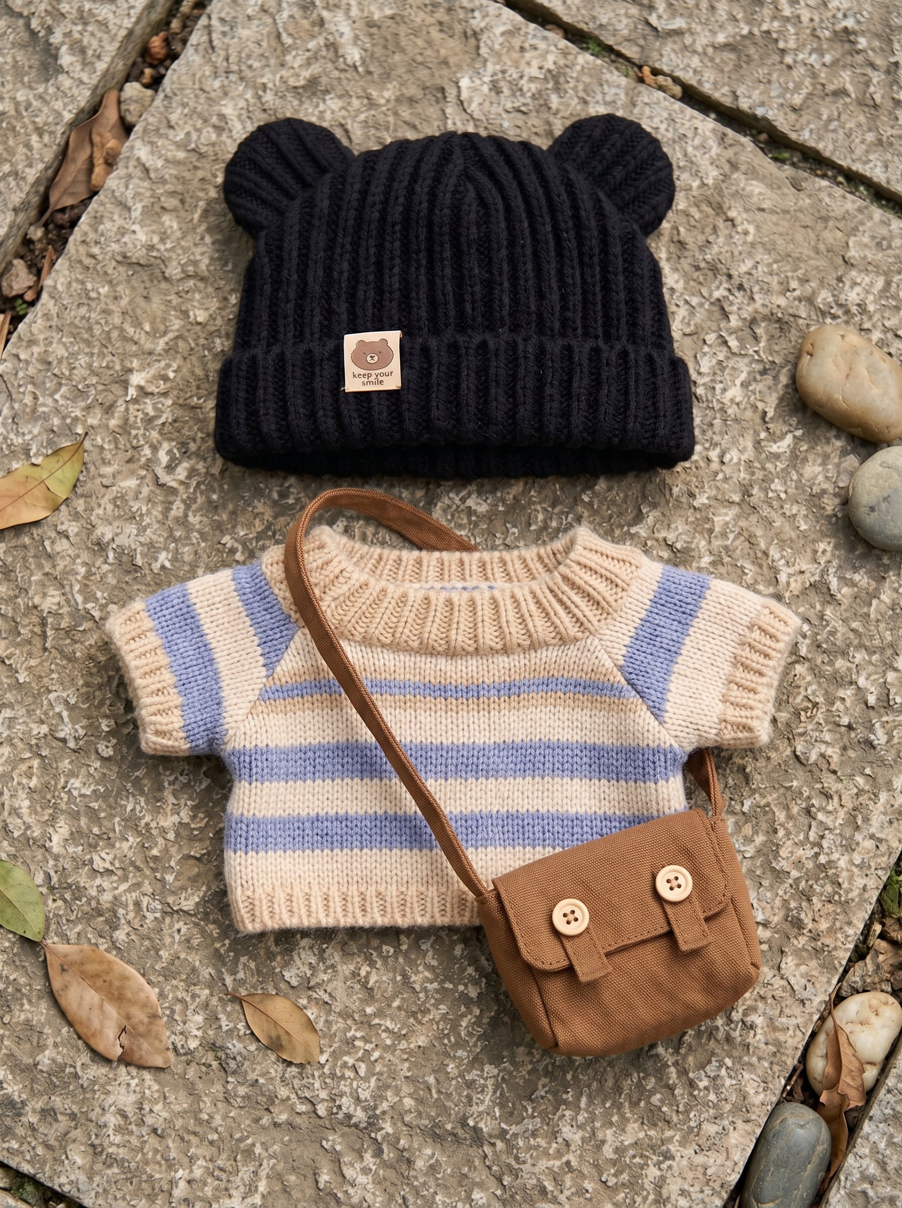 Ursulet Handmade Premium cu Hainute Personalizabile